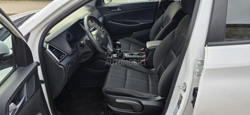 Hyundai Tucson 1.7 crdi Svajcarska