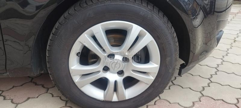 Opel Corsa D 1.2 benc
