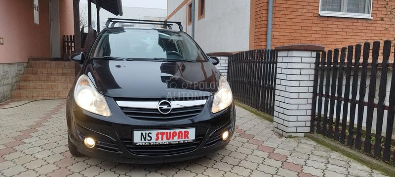 Opel Corsa D 1.2 benc
