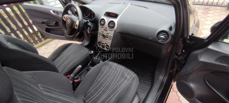 Opel Corsa D 1.2 benc