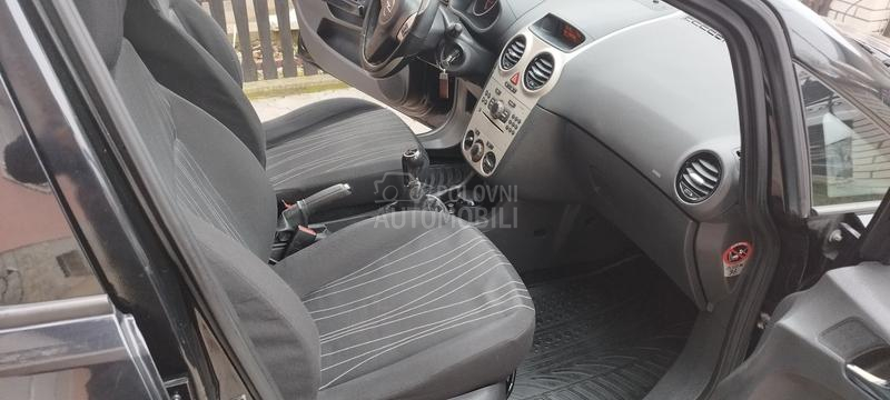 Opel Corsa D 1.2 benc