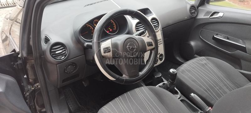 Opel Corsa D 1.2 benc