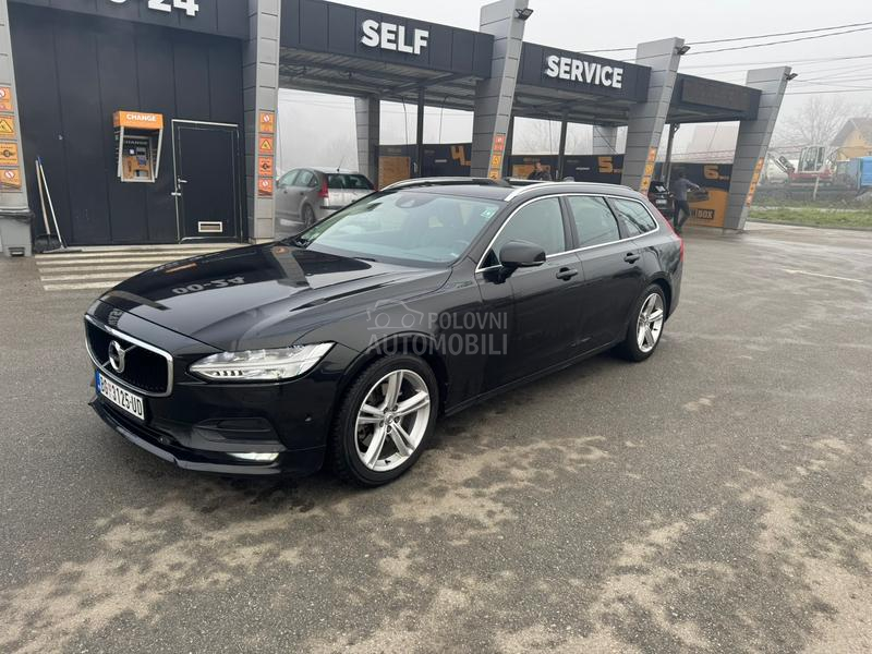 Volvo V90 