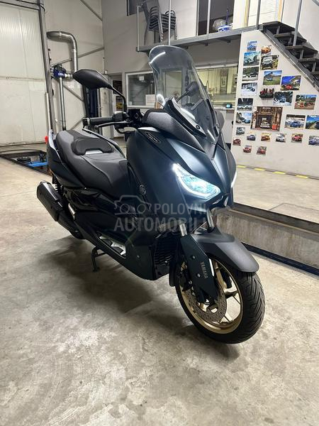 Yamaha X MAX300