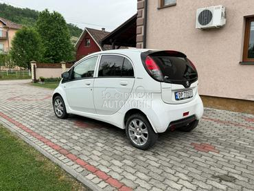 Peugeot iOn 