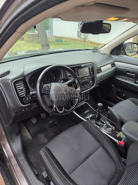 Mitsubishi Outlander 2 2 DI-D