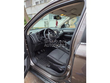 Mitsubishi Outlander 2 2 DI-D