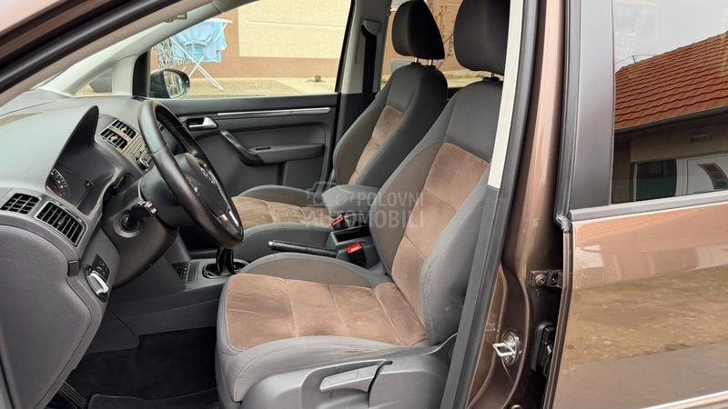 Volkswagen Touran 1.4 //HIGHLINE//CH