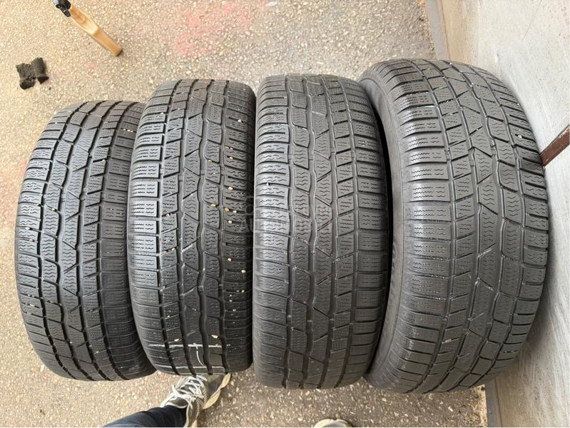 Continental 215/60 R16 Zimska