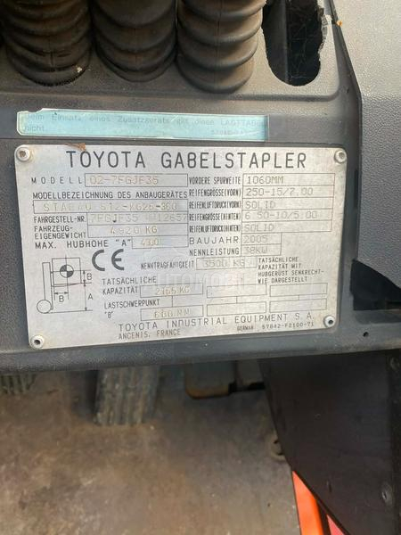 Toyota 7FG F 35 Triplex