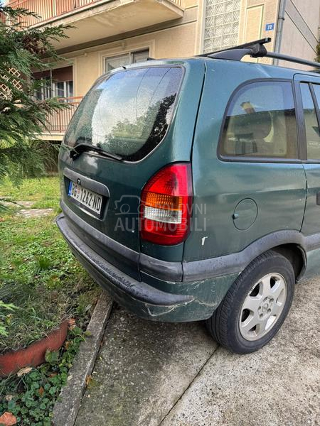 Opel Zafira 