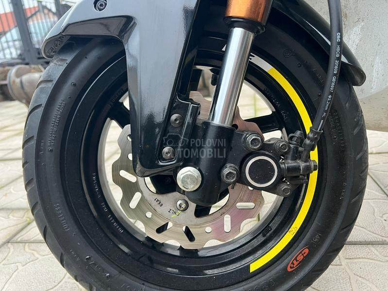 Peugeot Street Zone 50 2T