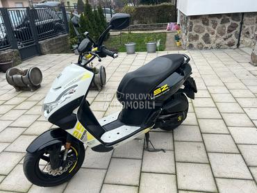 Peugeot Street Zone 50 2T