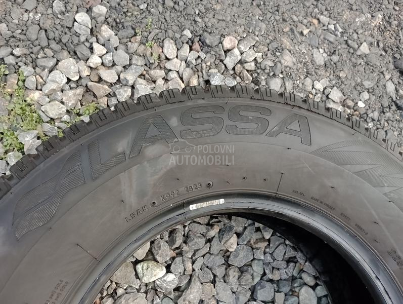 Lassa 225/75 R16 Zimska