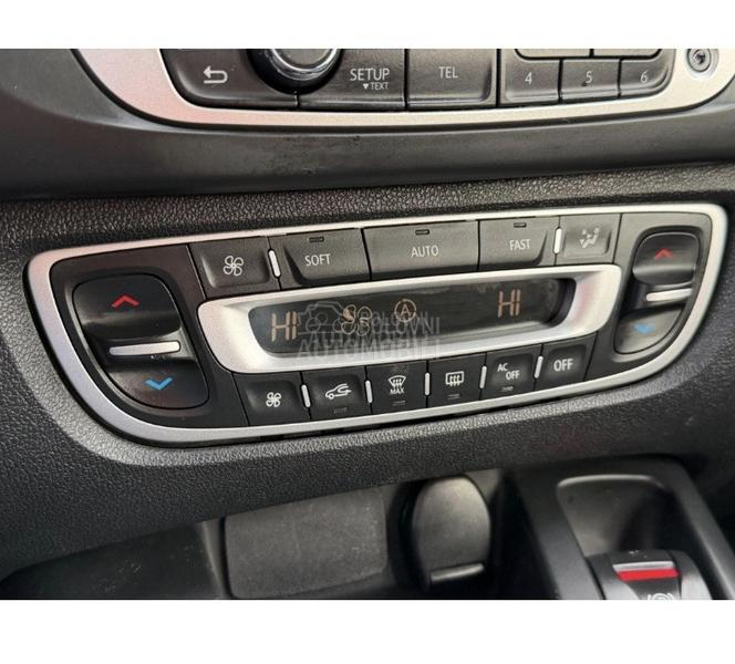 Renault Scenic 1.5 DCi