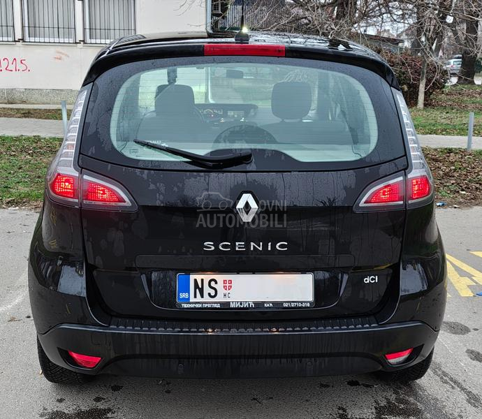 Renault Scenic 1.5 DCi