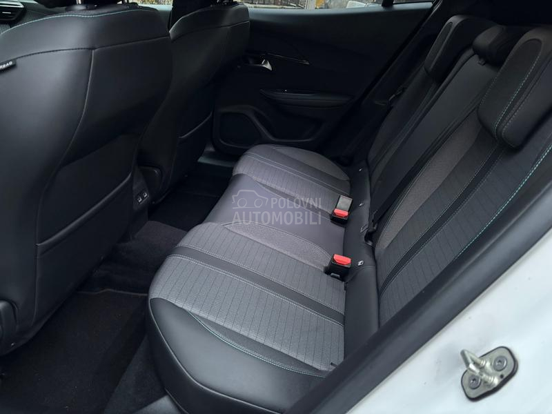 Peugeot 2008 1.5HDI/ALLURE/VIRT