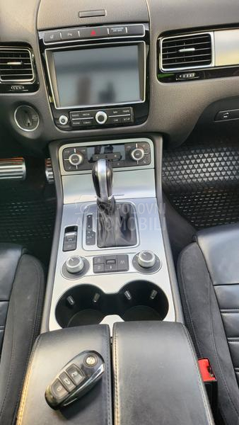 Volkswagen Touareg 3.0TDI R-line