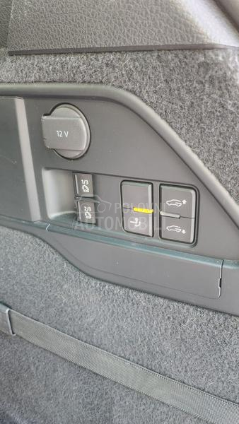 Volkswagen Touareg 3.0TDI R-line