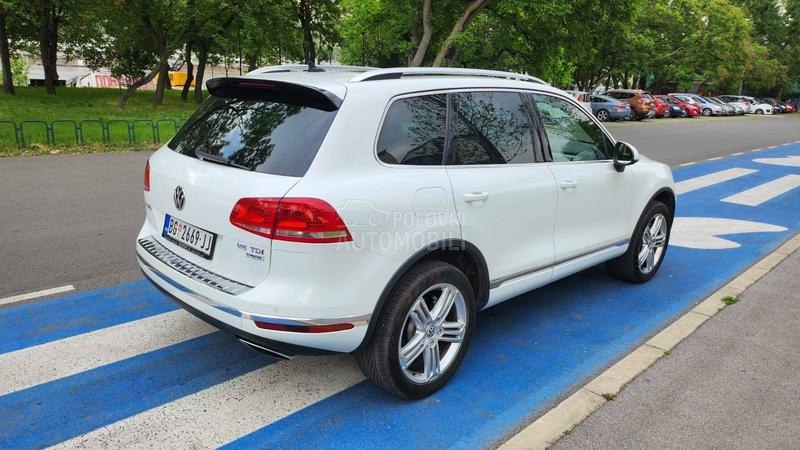 Volkswagen Touareg 3.0TDI R-line