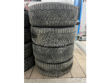 Pirelli 245/50 R19 Zimska