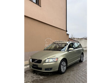 Volvo V50 