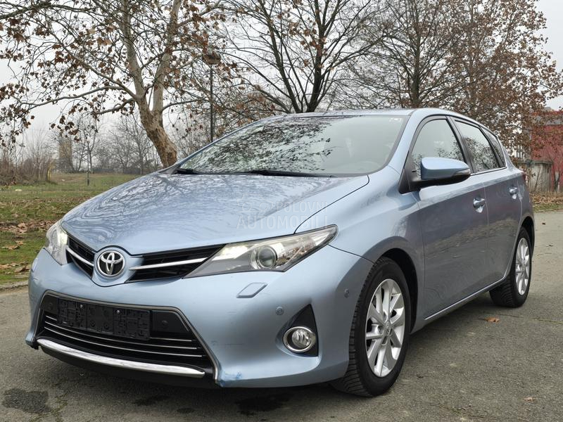 Toyota Auris 2.0d S.E.R.V.I.S.N.A