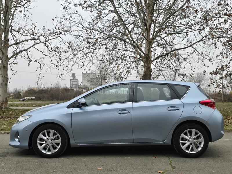 Toyota Auris 2.0d S.E.R.V.I.S.N.A