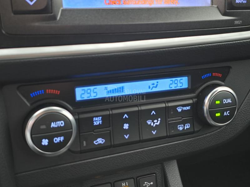 Toyota Auris 2.0d S.E.R.V.I.S.N.A