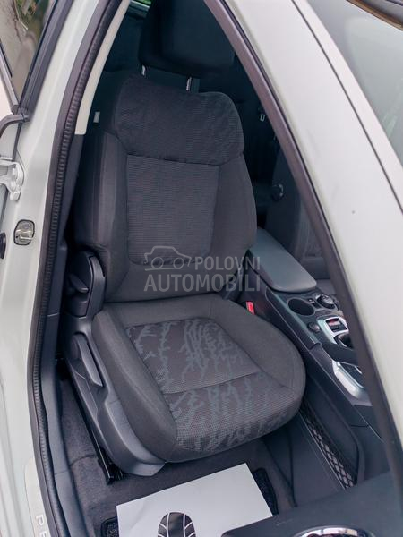 Peugeot 3008 2.0 HDI-T O P PAKET