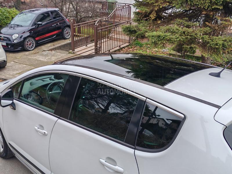 Peugeot 3008 2.0 HDI-T O P PAKET