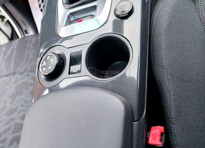 Peugeot 3008 2.0 HDI-T O P PAKET