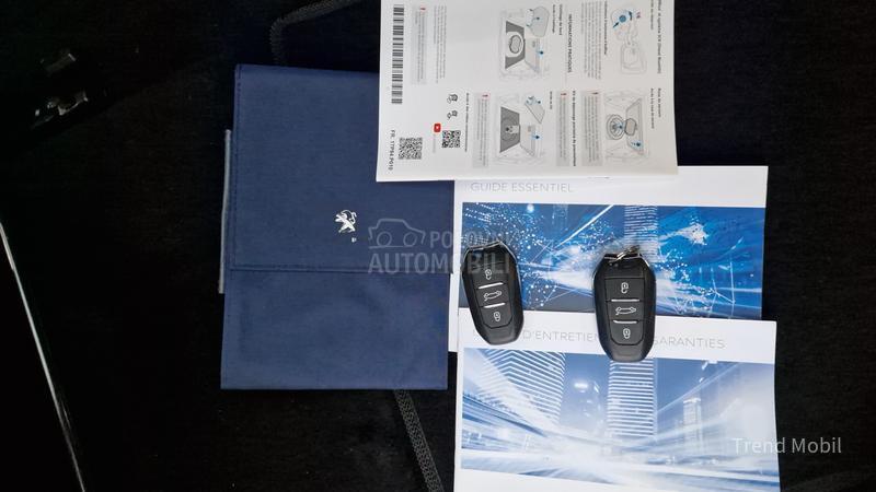 Peugeot 3008 1.2 Allure Avtomat