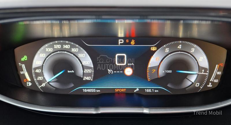 Peugeot 3008 1.2 Allure Avtomat