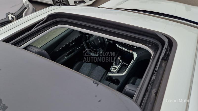 Peugeot 3008 1.2 Allure Avtomat