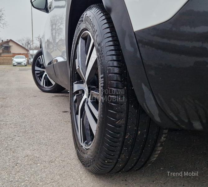 Peugeot 3008 1.2 Allure Avtomat