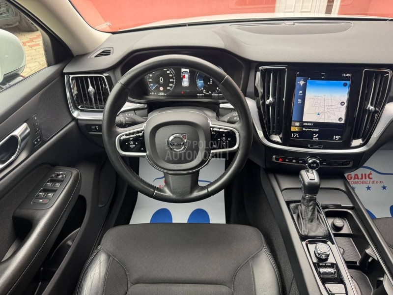 Volvo V60 Cross Country 2.0 D4 AWD