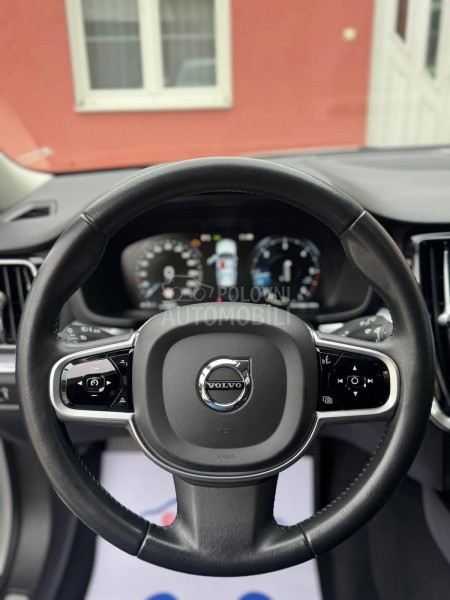Volvo V60 Cross Country 2.0 D4 AWD