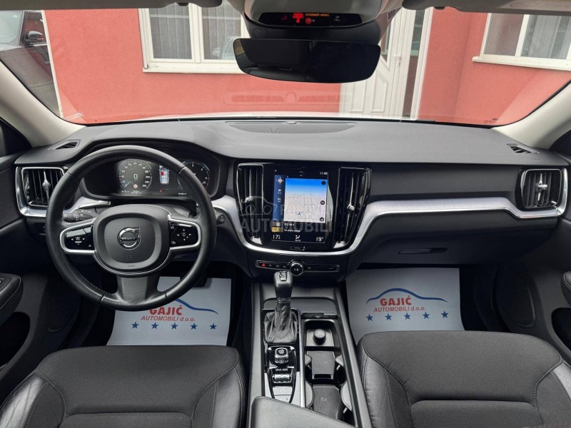 Volvo V60 Cross Country 2.0 D4 AWD