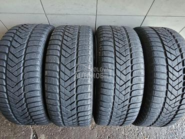 Pirelli 235/35 R19 Zimska