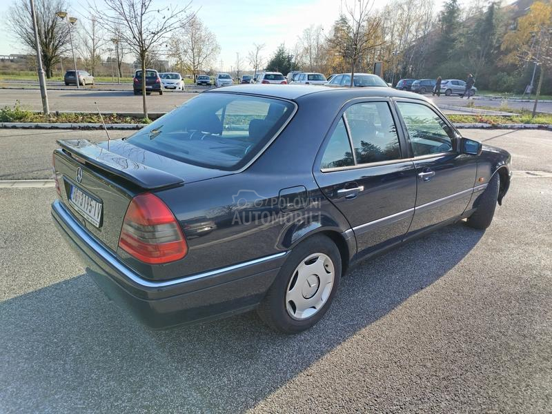 Mercedes Benz C 180 Elegance