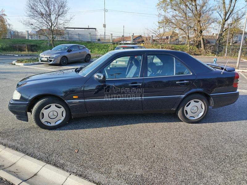Mercedes Benz C 180 Elegance