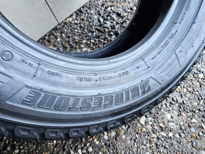 Bridgestone 215/70 R15 Letnja