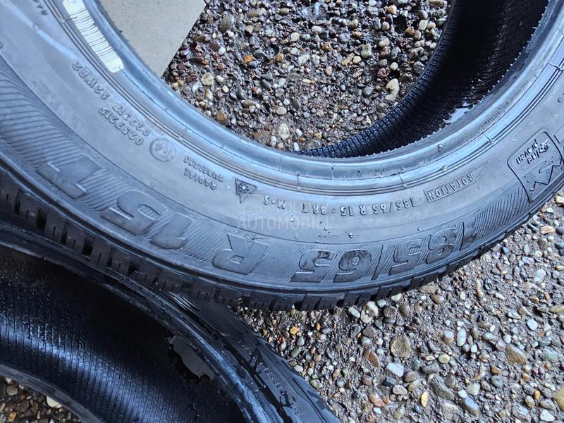 Semperit 185/65 R15 Zimska