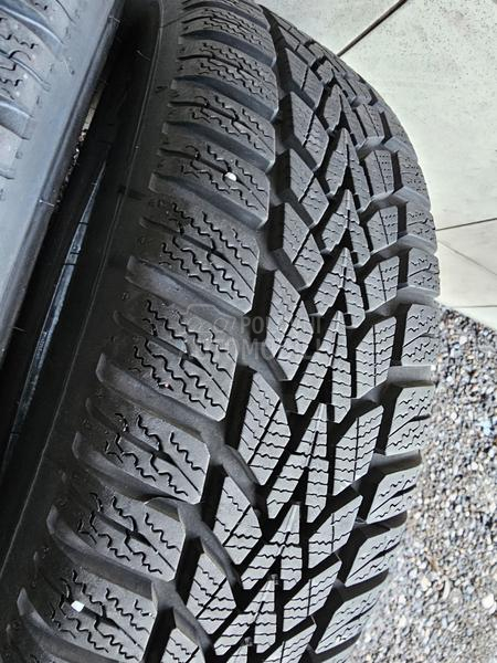 Dunlop 185/60 R15 Zimska