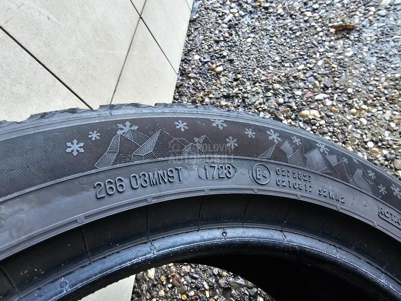 Semperit 225/50 R17 Zimska