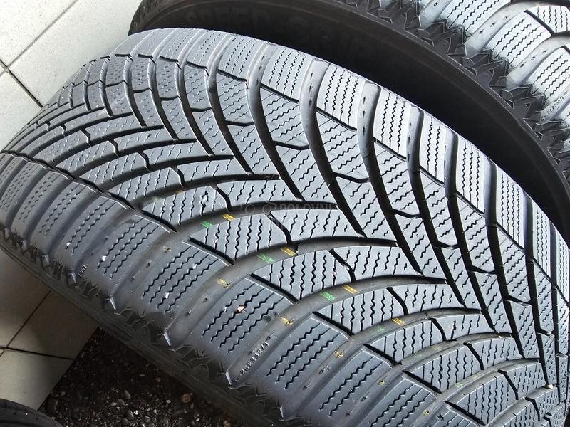 Semperit 225/50 R17 Zimska