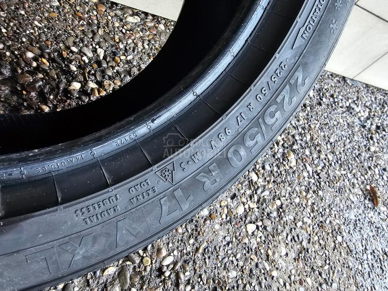 Semperit 225/50 R17 Zimska