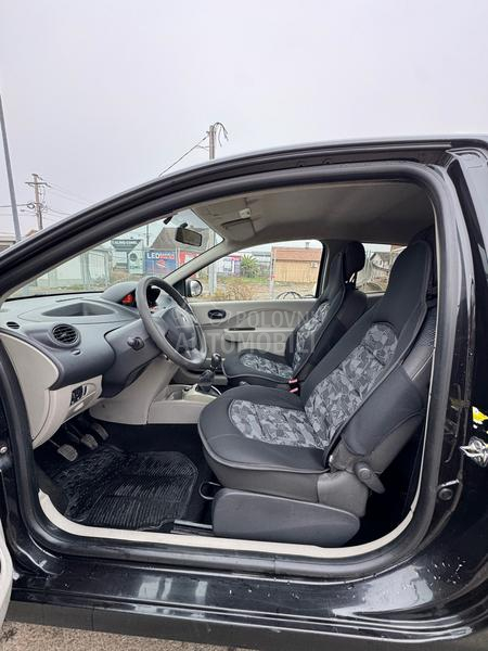 Renault Twingo 1.2i T e k  R e g