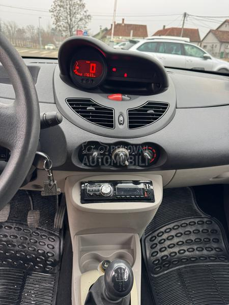 Renault Twingo 1.2i T e k  R e g